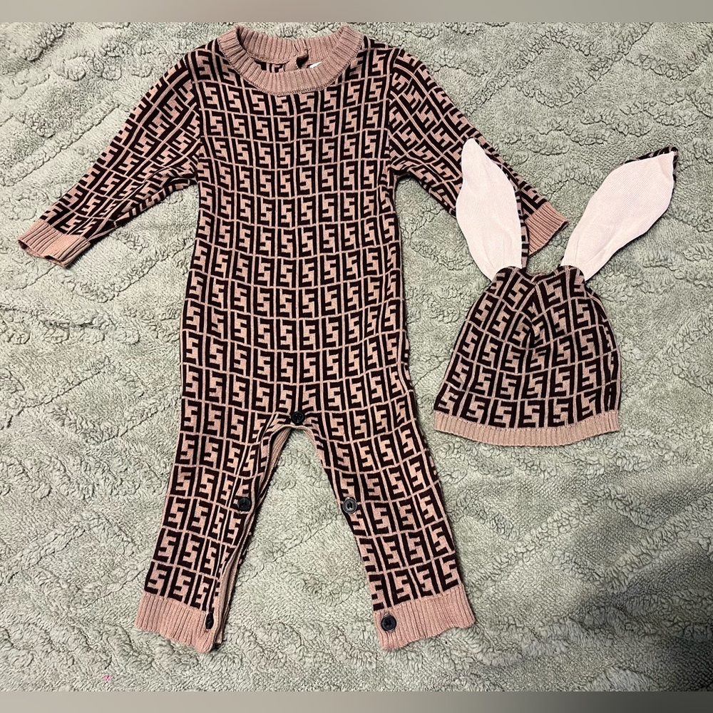 Fendi Baby romper / jumpsuit and hat unisex set